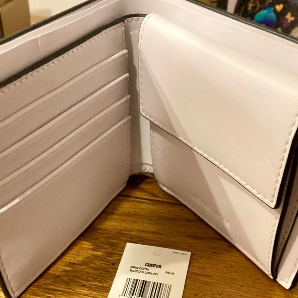 Michael Kors Cooper Bifold Wallet - NWT MSRP $178